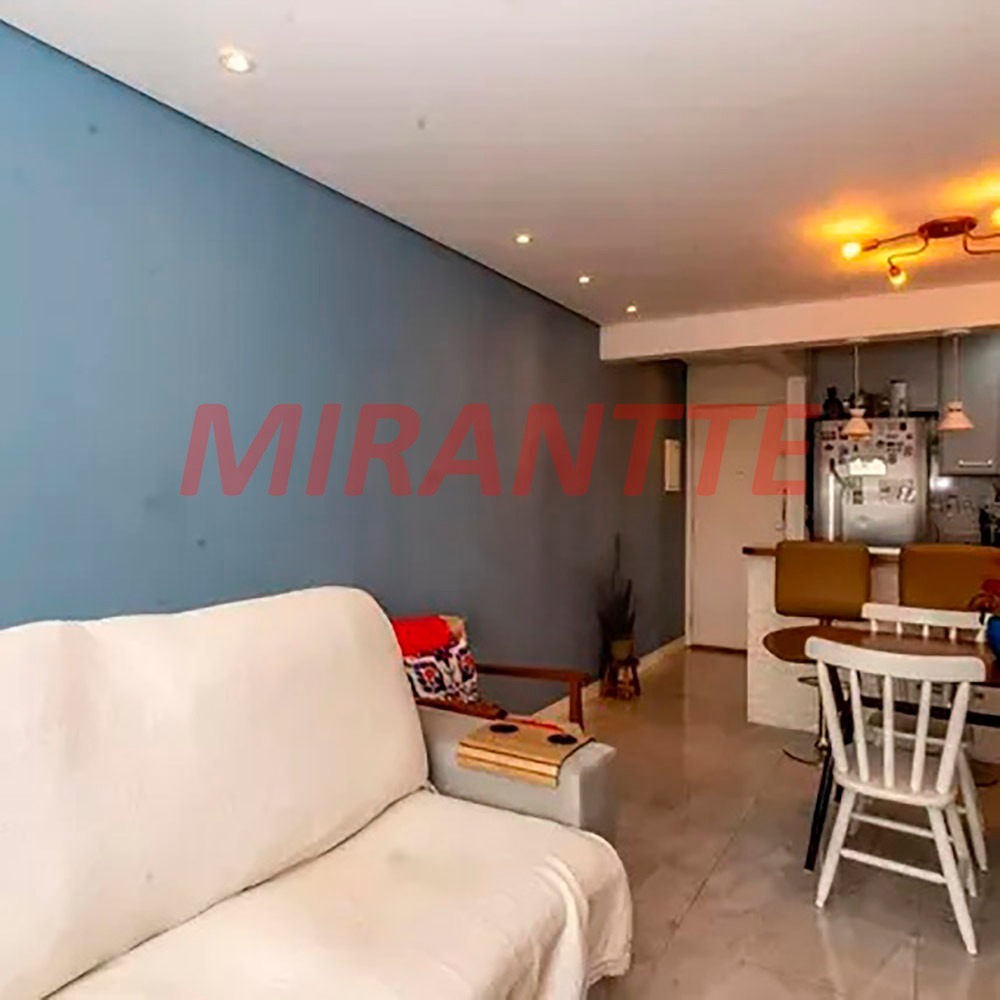 Apartamento de 58m² com 2 quartos em Vila Galvão
