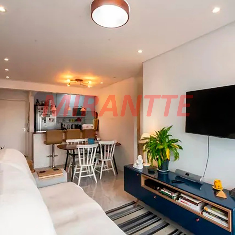 Apartamento de 58m² com 2 quartos em Vila Galvão