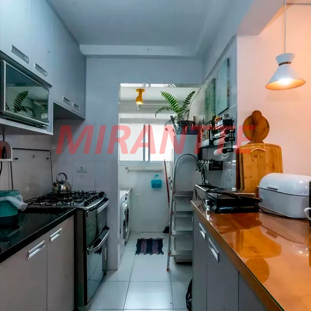 Apartamento de 58m² com 2 quartos em Vila Galvão