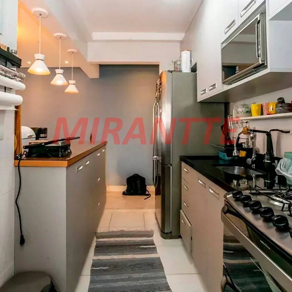 Apartamento de 58m² com 2 quartos em Vila Galvão