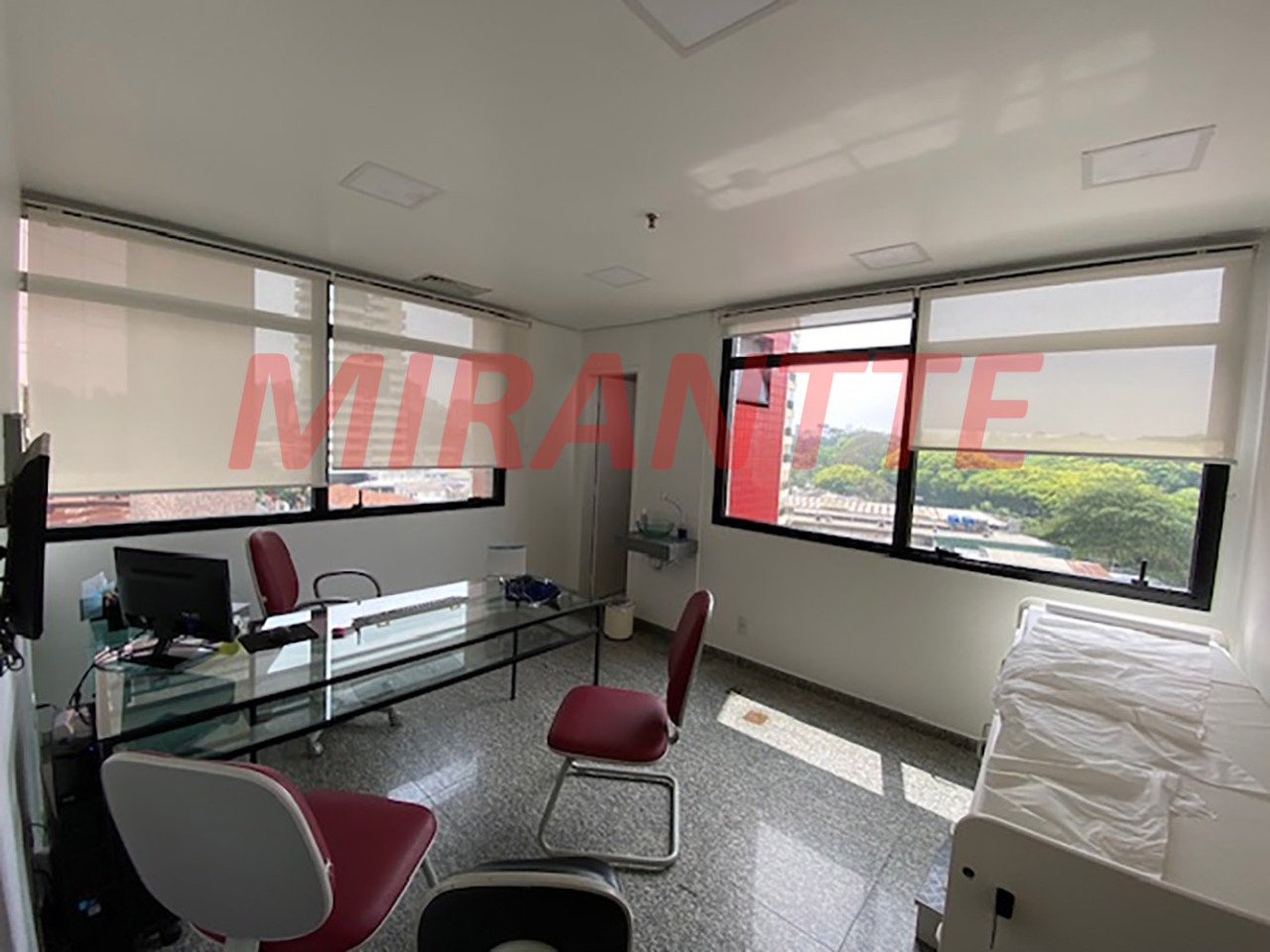 Comercial de 54m² em Santana