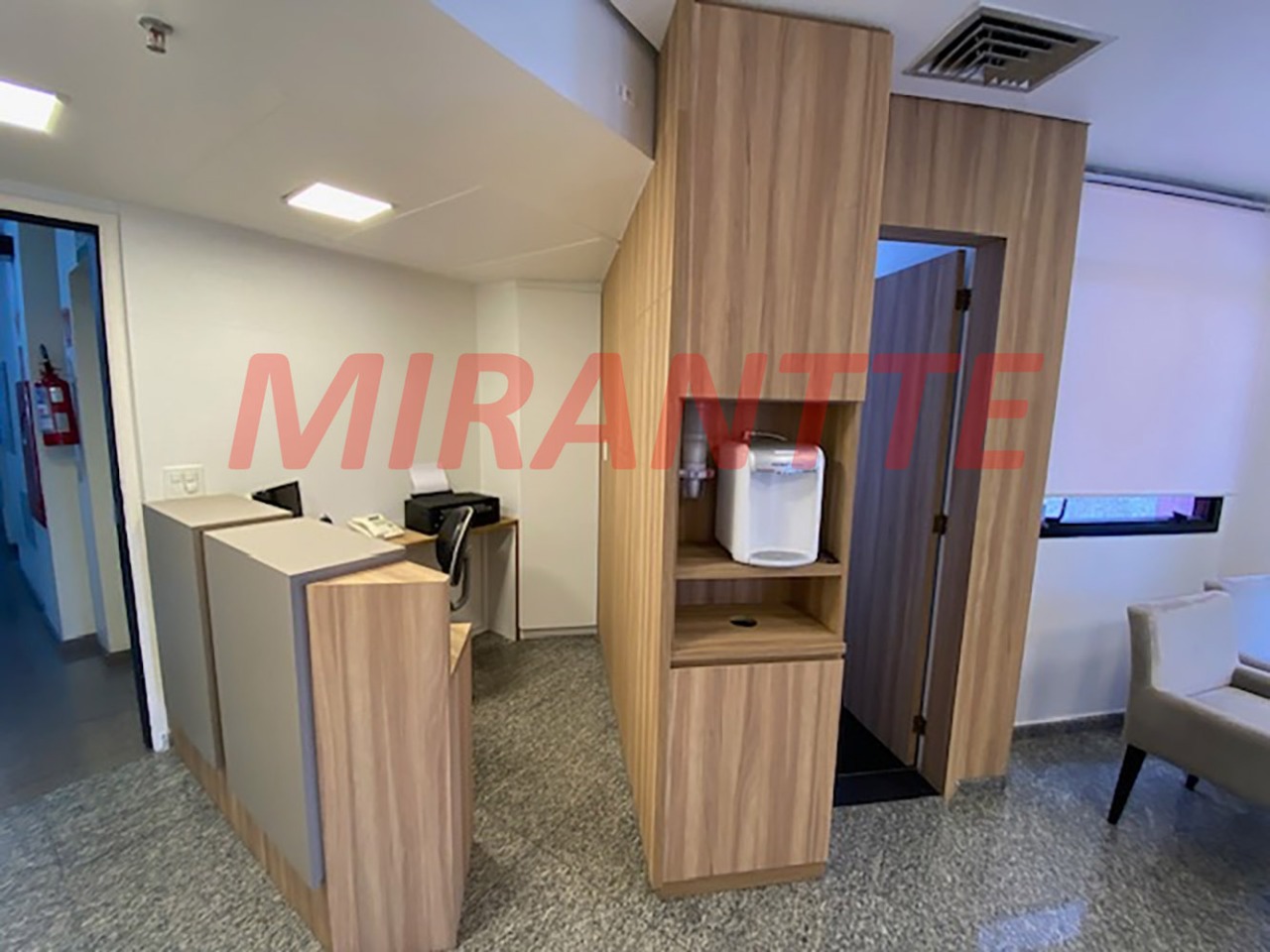 Comercial de 54m² em Santana