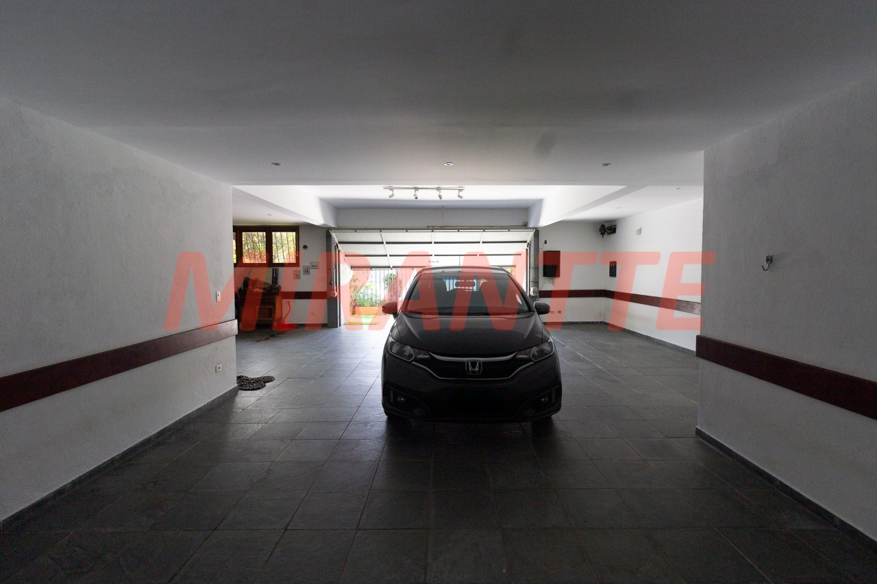 Sobrado de 412m² com 9 quartos em Jardim São Bento