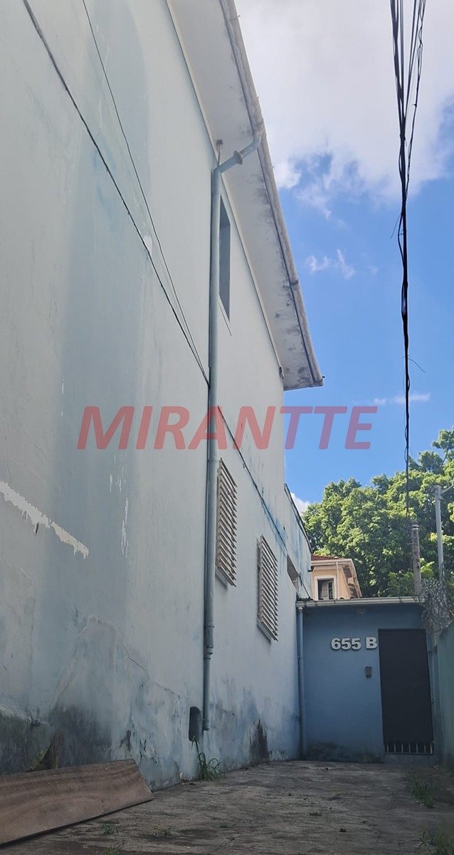 Sobrado de 140m² com 3 quartos em Santana