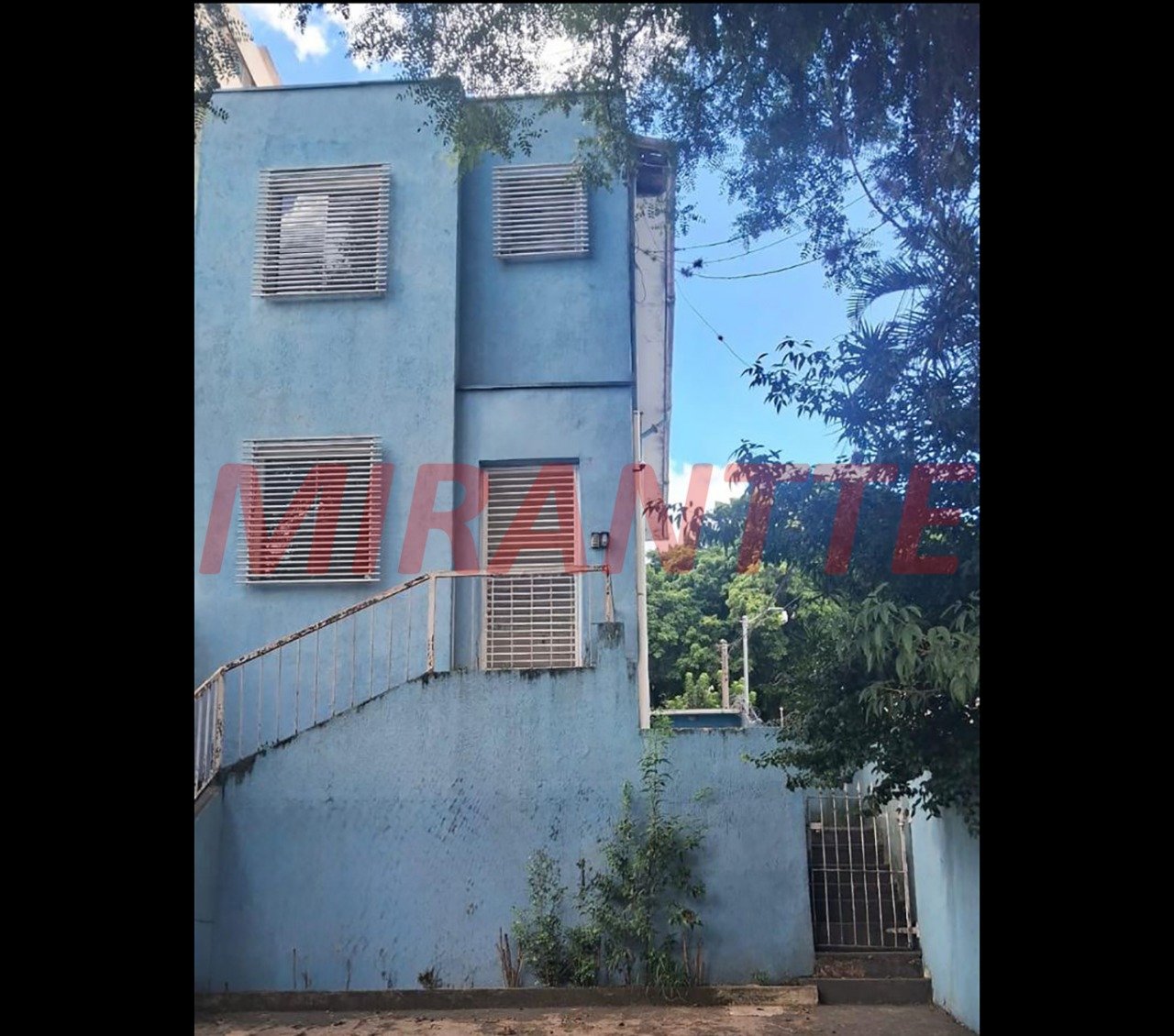 Sobrado de 140m² com 3 quartos em Santana