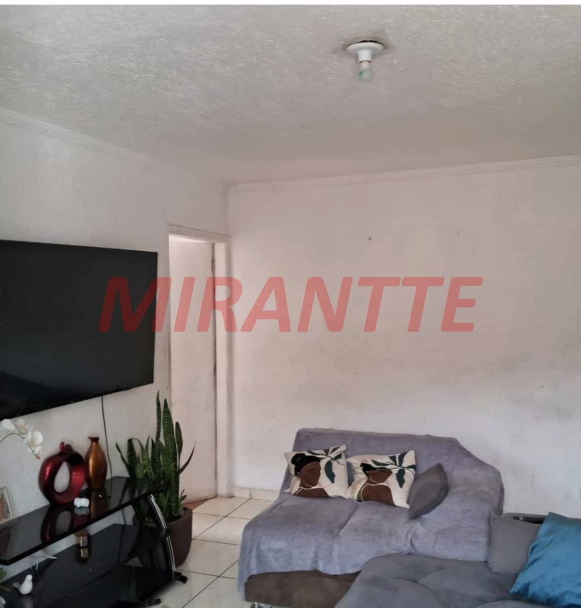 Casa terrea de 323m² com 2 quartos em Vila Nilo