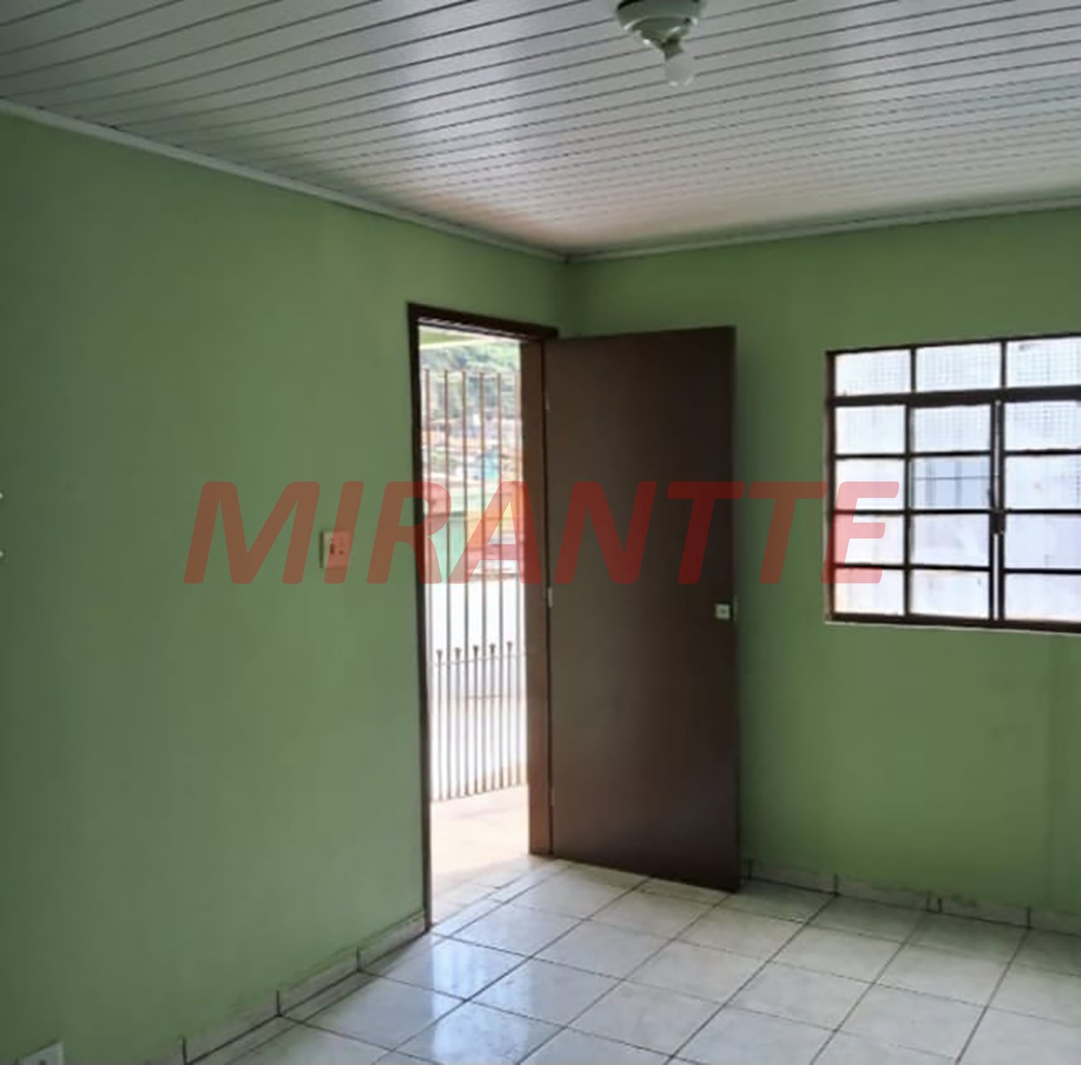Casa terrea de 323m² com 2 quartos em Vila Nilo