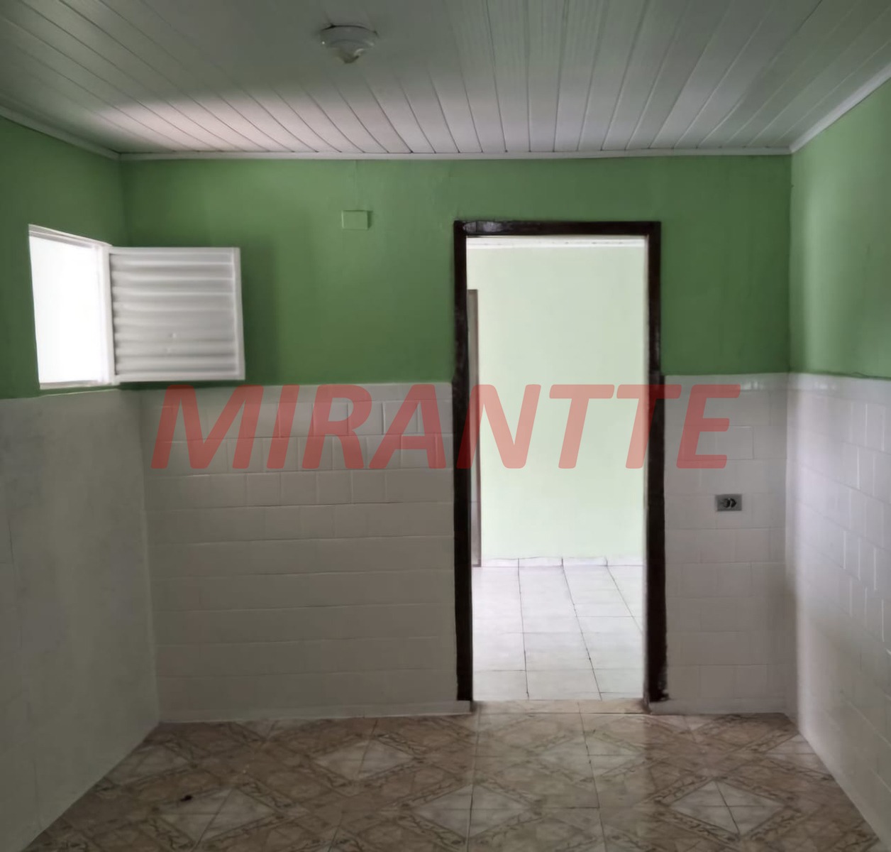 Casa terrea de 323m² com 2 quartos em Vila Nilo