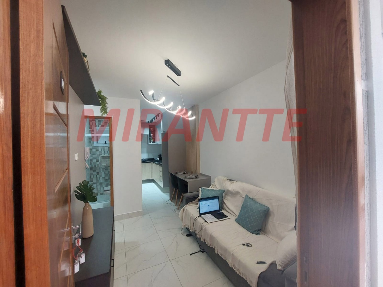 Apartamento de 37m² com 2 quartos em Parque Vitoria