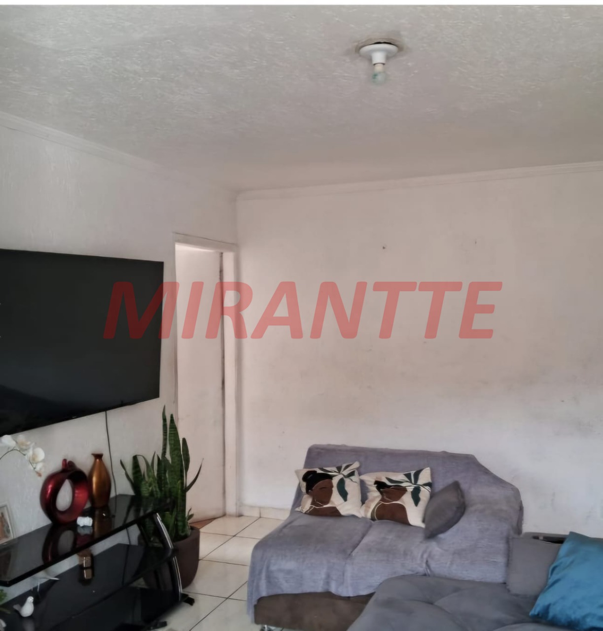 Casa terrea de 200m² com 2 quartos em Parque Ramos Freitas