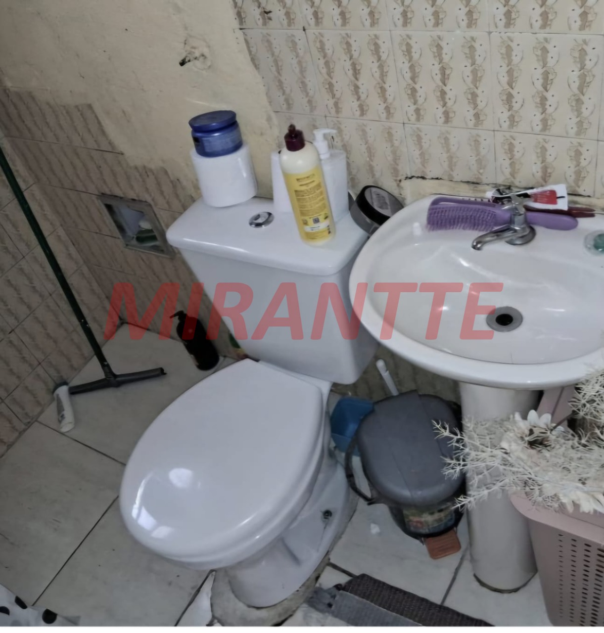 Casa terrea de 200m² com 2 quartos em Parque Ramos Freitas
