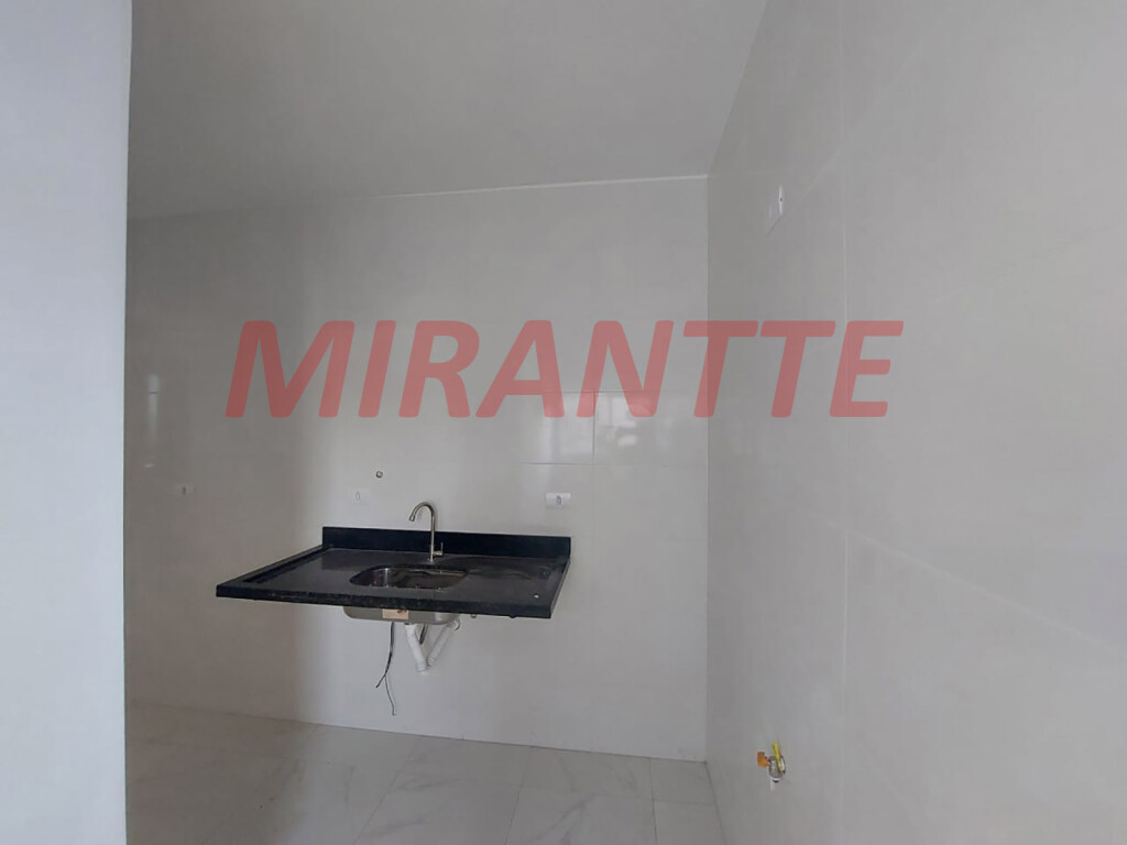 Apartamento de 46.8m² com 2 quartos em Parque Vitória