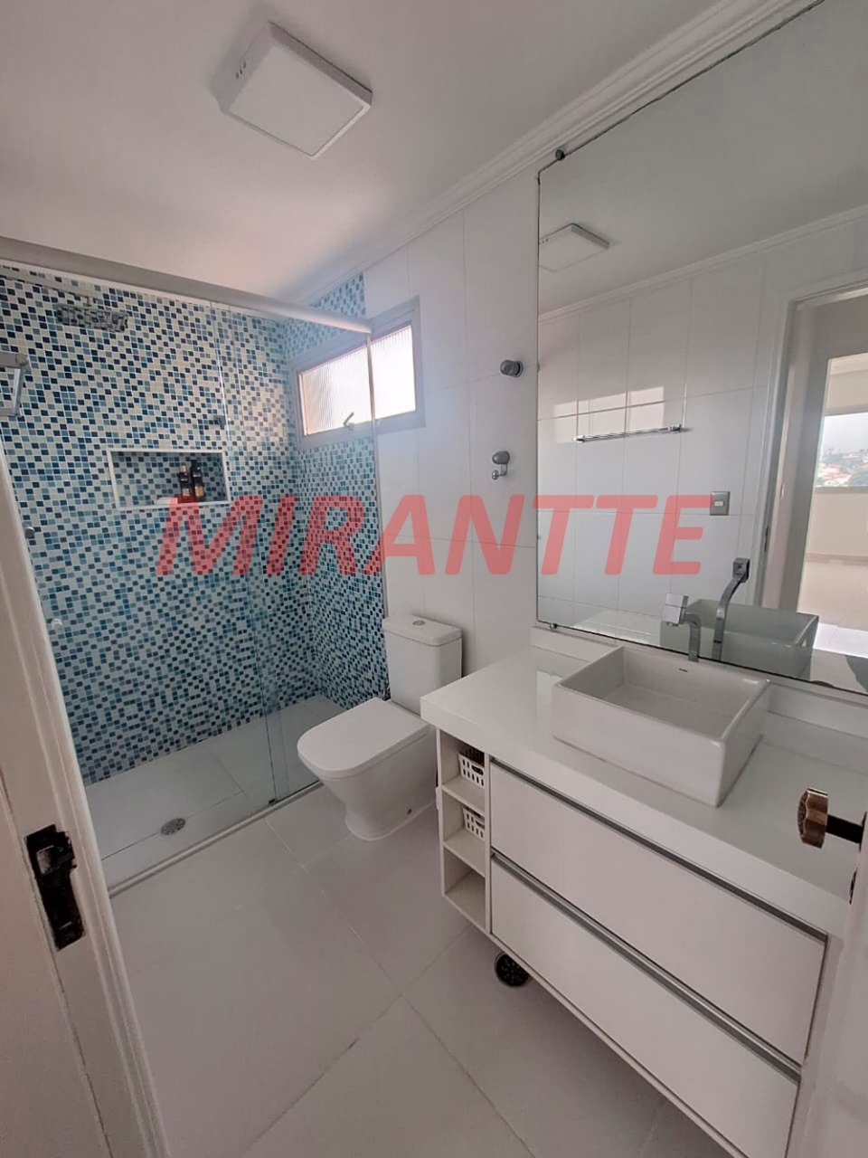Apartamento de 219m² com 3 quartos em Água Fria