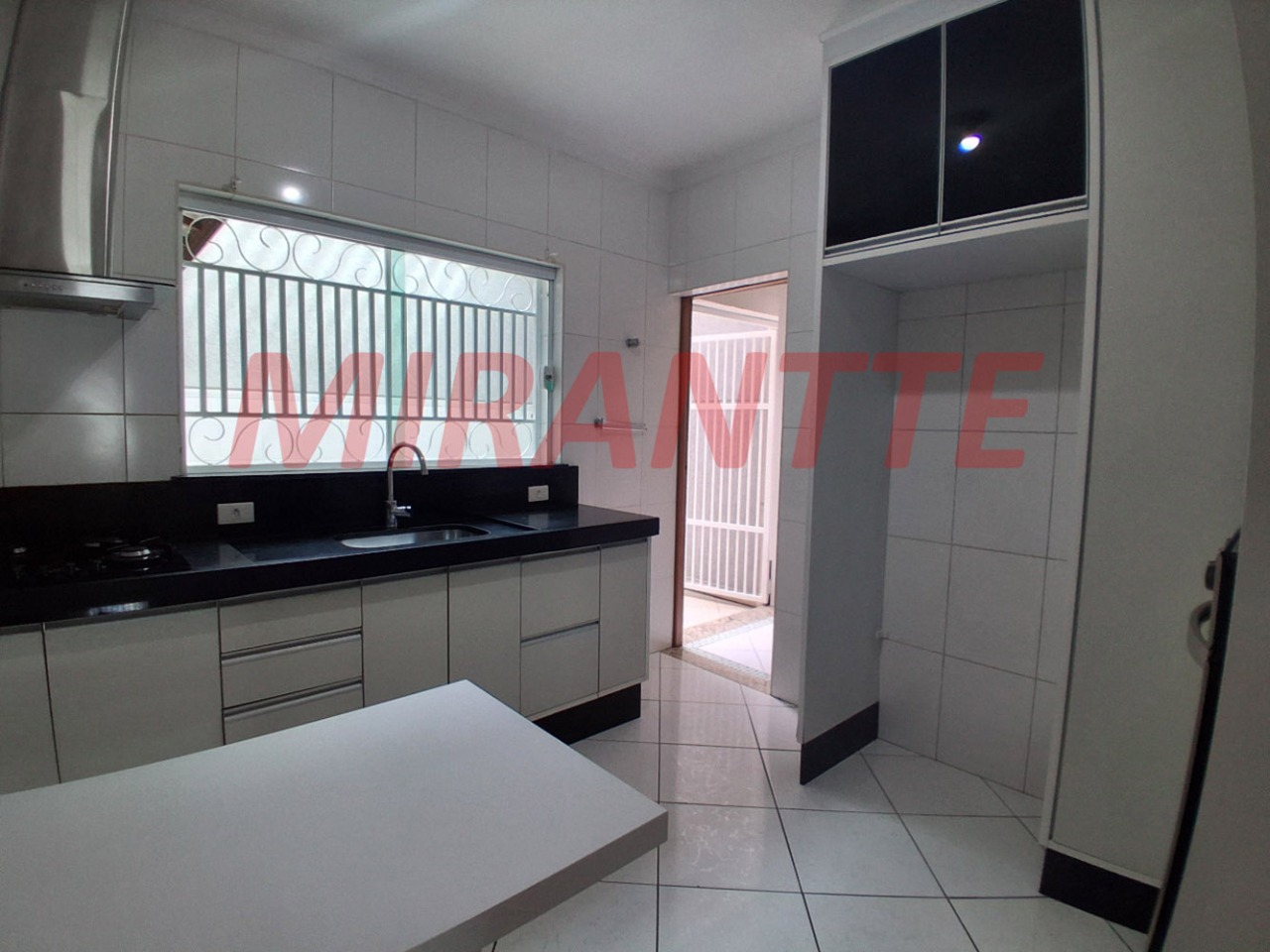 Sobrado de 132m² com 3 quartos em Parque Vitoria