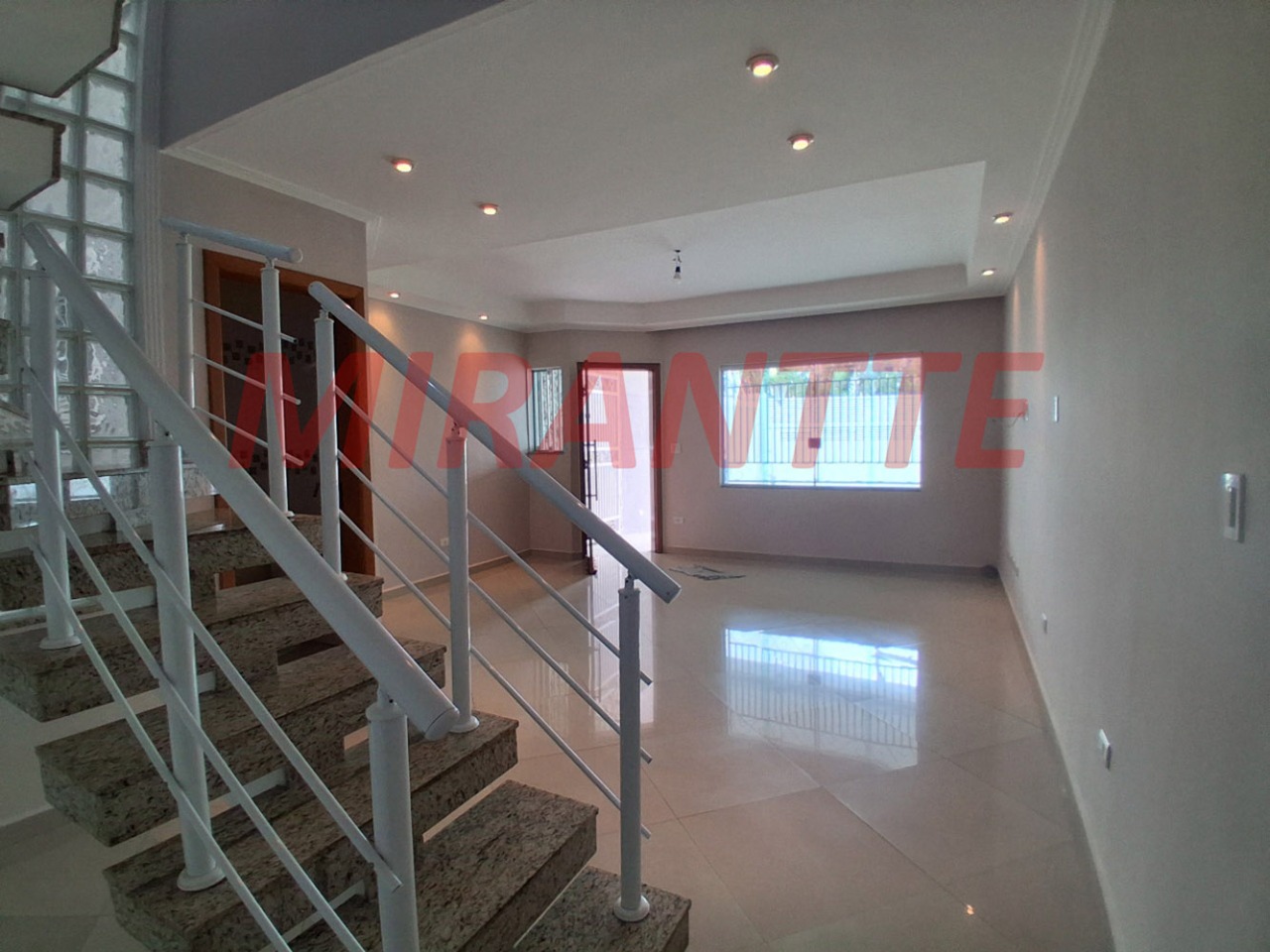 Sobrado de 132m² com 3 quartos em Parque Vitoria