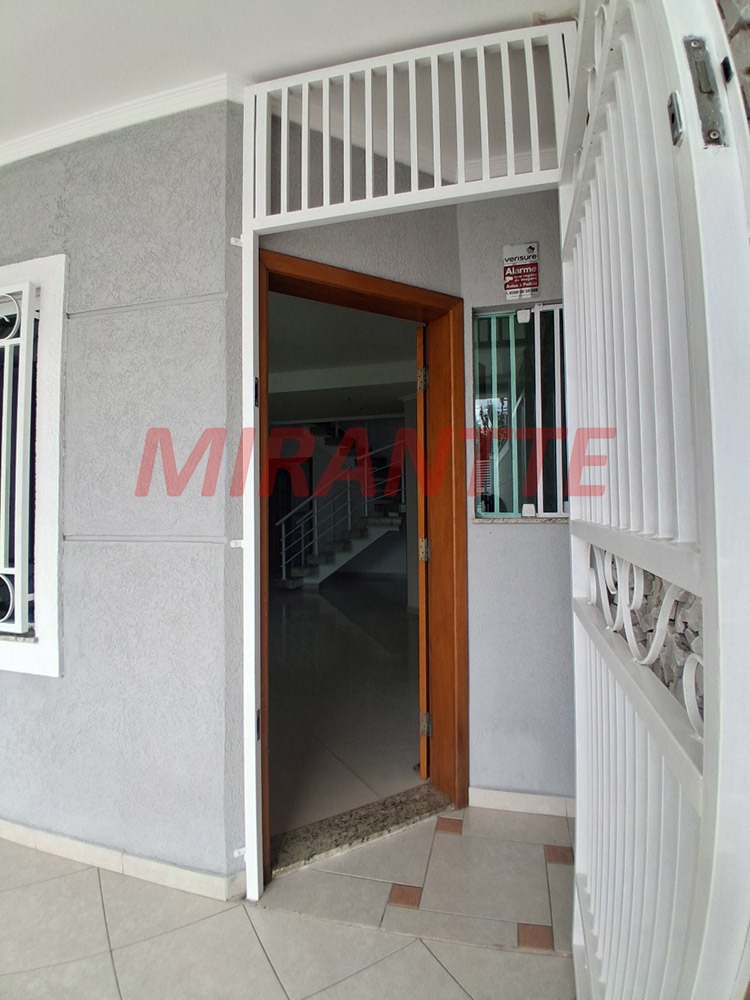 Sobrado de 132m² com 3 quartos em Parque Vitoria
