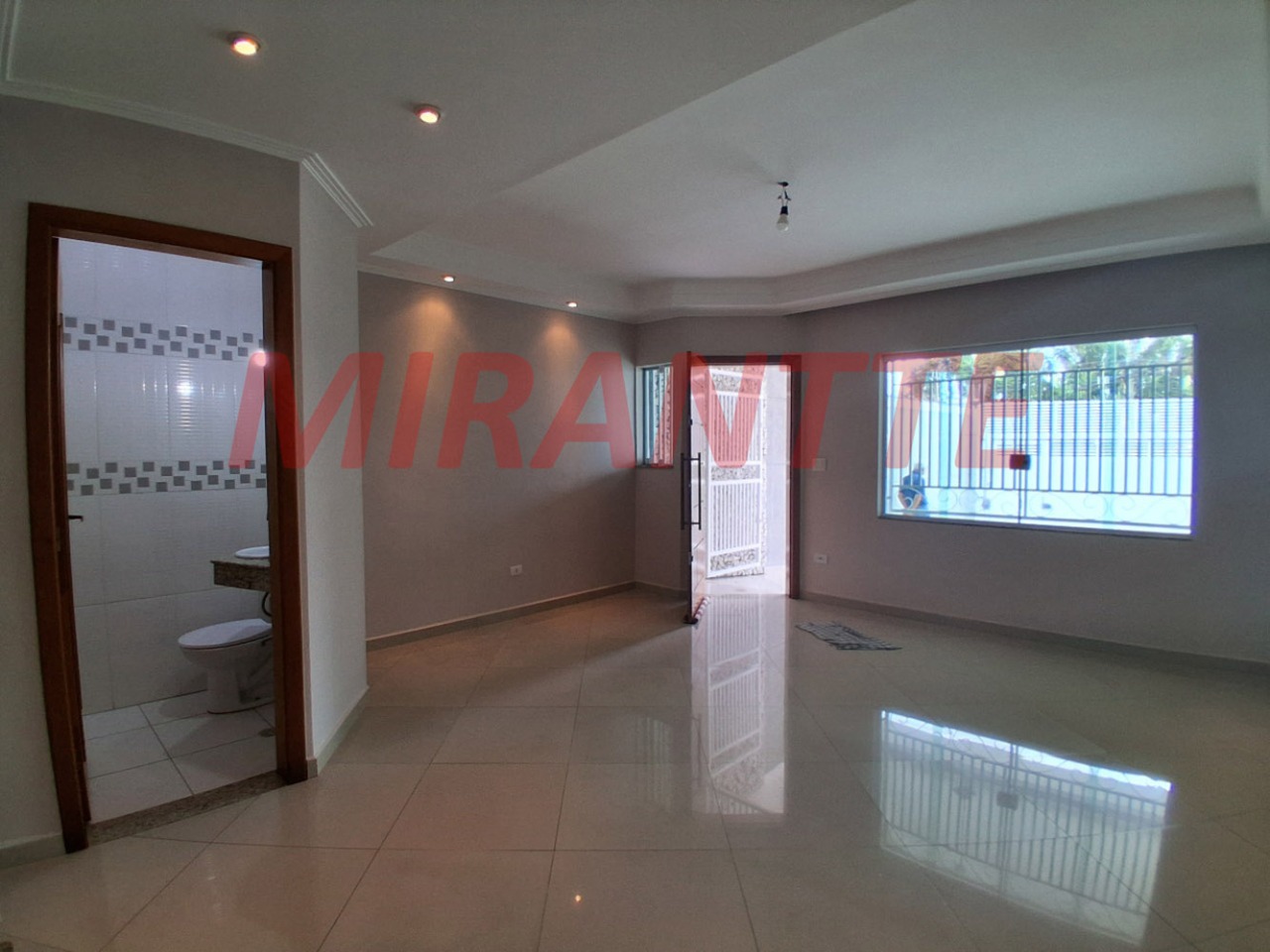 Sobrado de 132m² com 3 quartos em Parque Vitoria