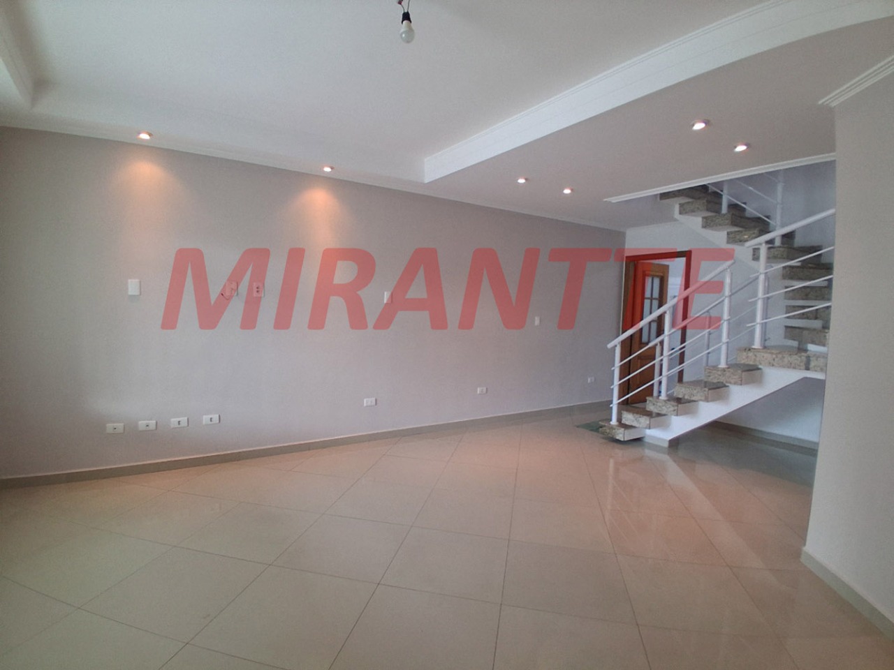 Sobrado de 132m² com 3 quartos em Parque Vitoria