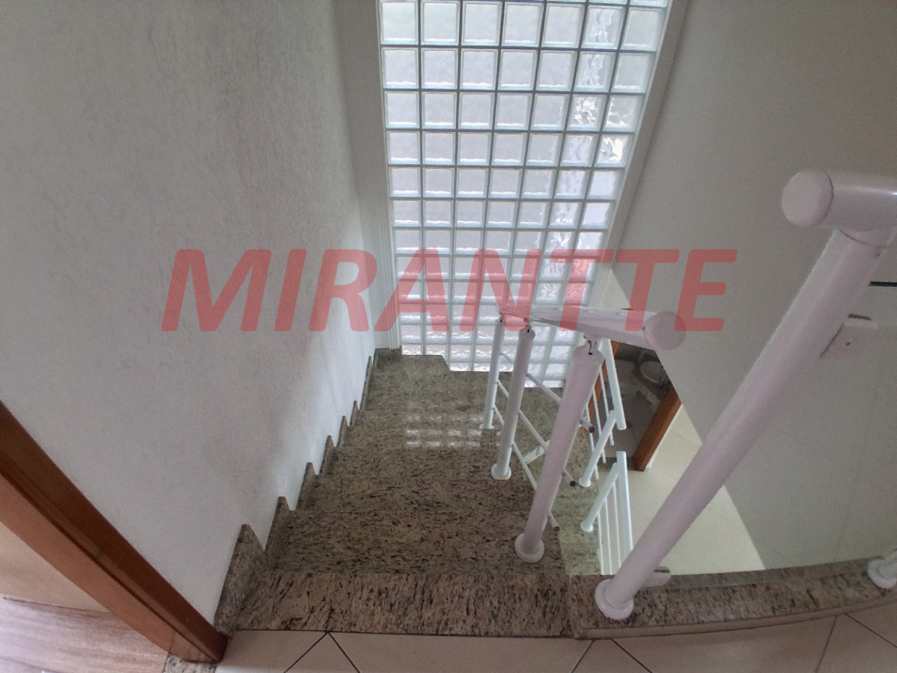 Sobrado de 132m² com 3 quartos em Parque Vitoria