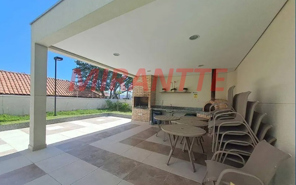 Apartamento de 67.33m² com 3 quartos em Chora Menino