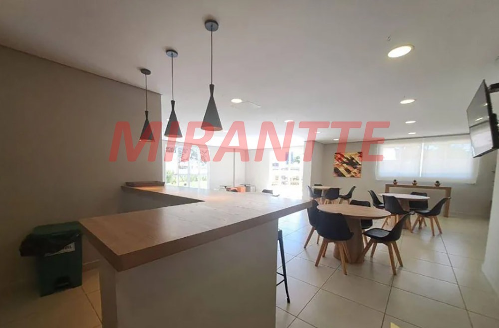 Apartamento de 67.33m² com 3 quartos em Chora Menino
