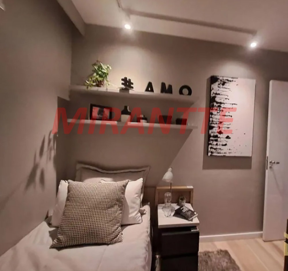 Apartamento de 67.33m² com 3 quartos em Chora Menino