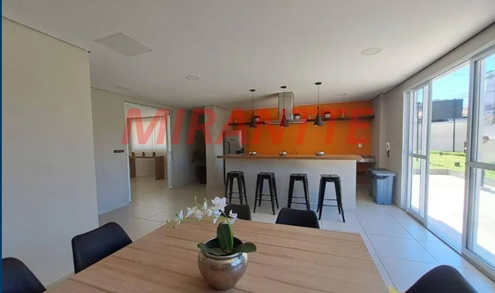 Apartamento de 67.33m² com 3 quartos em Chora Menino