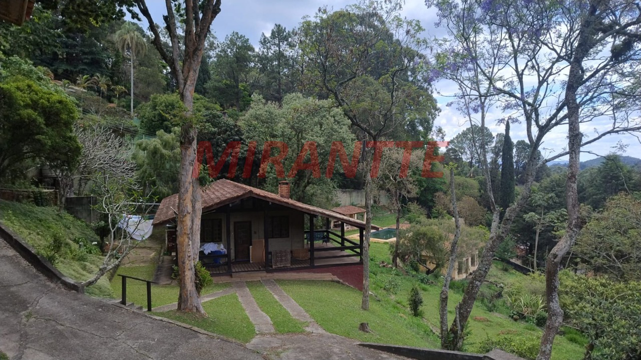 Casa terrea de 145.86m² com 3 quartos em Serra da Cantareira