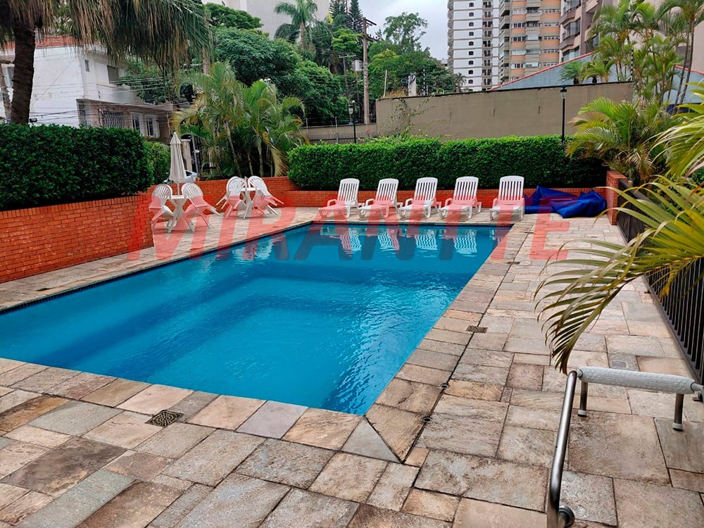 Apartamento de 198m² com 3 quartos em Água Fria