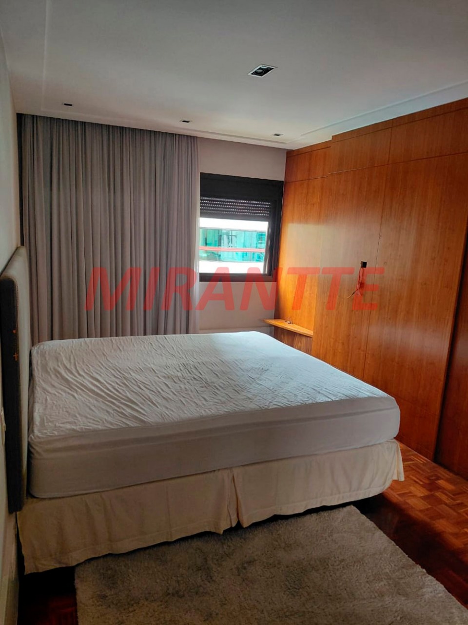 Apartamento de 198m² com 3 quartos em Água Fria