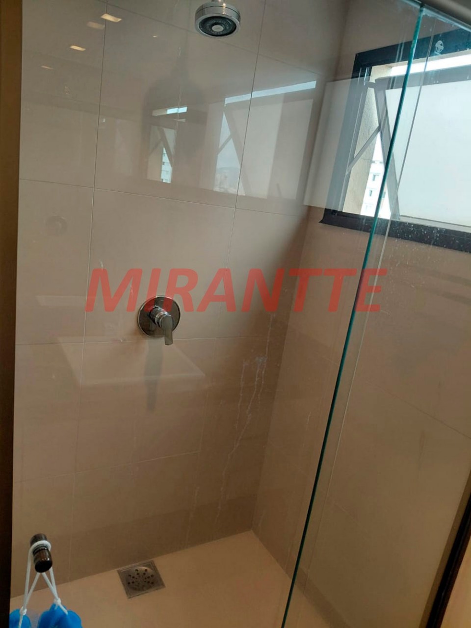 Apartamento de 198m² com 3 quartos em Água Fria