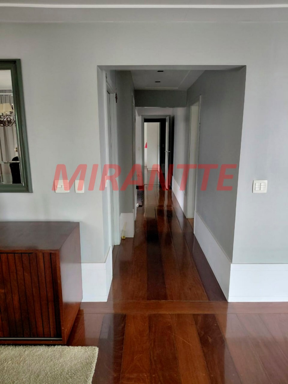 Apartamento de 198m² com 3 quartos em Água Fria