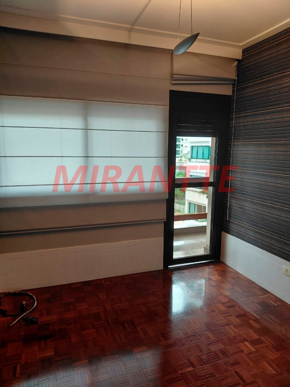 Apartamento de 198m² com 3 quartos em Água Fria