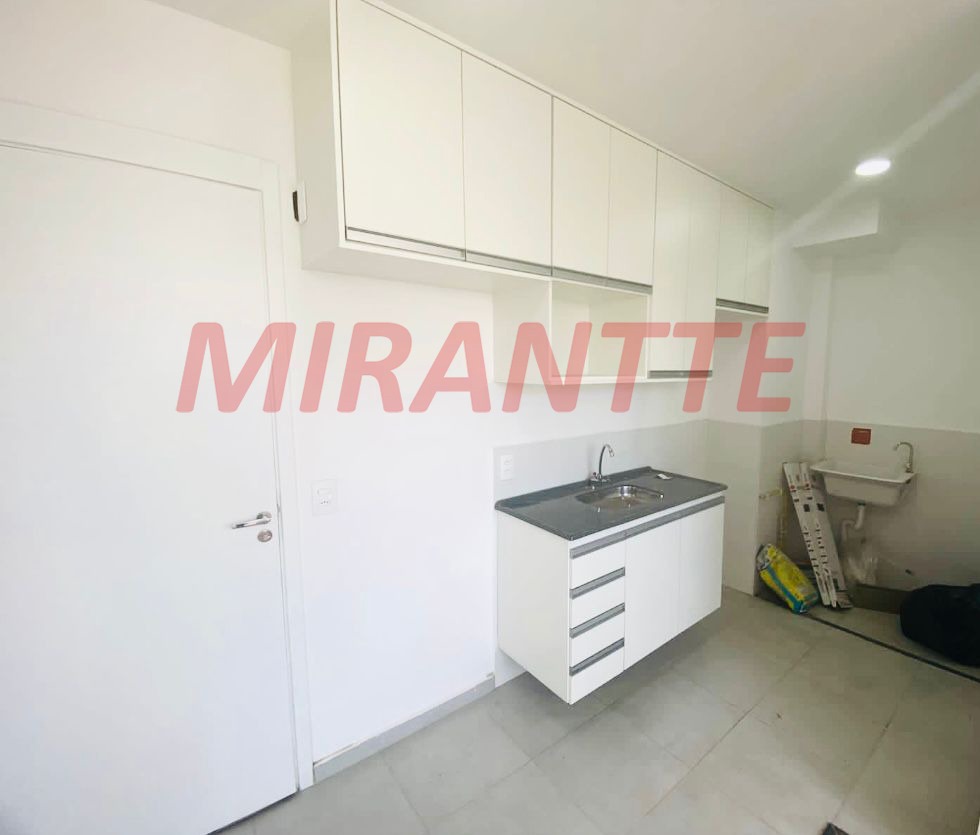 Apartamento de 34m² com 2 quartos em Cambuci
