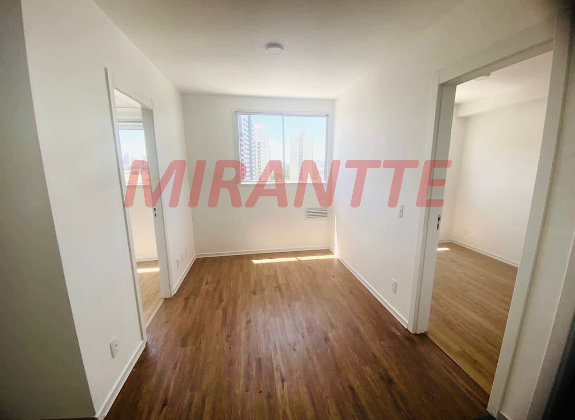 Apartamento de 34m² com 2 quartos em Cambuci