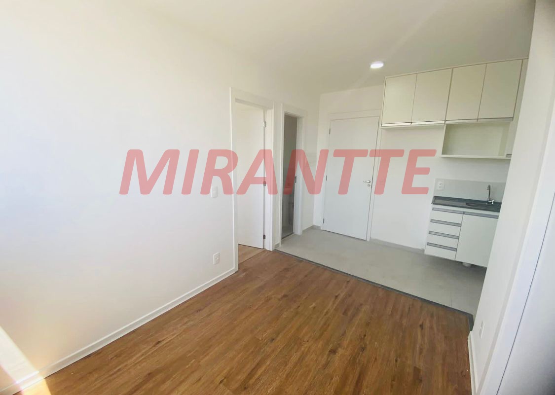 Apartamento de 34m² com 2 quartos em Cambuci