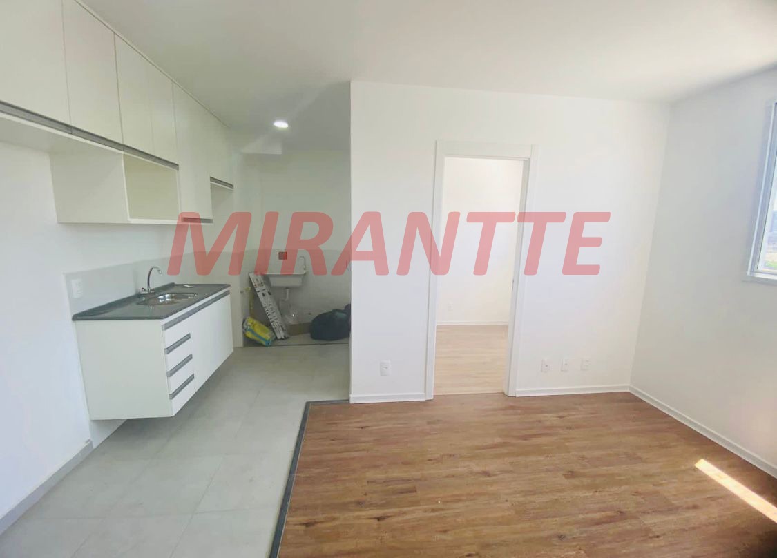 Apartamento de 34m² com 2 quartos em Cambuci