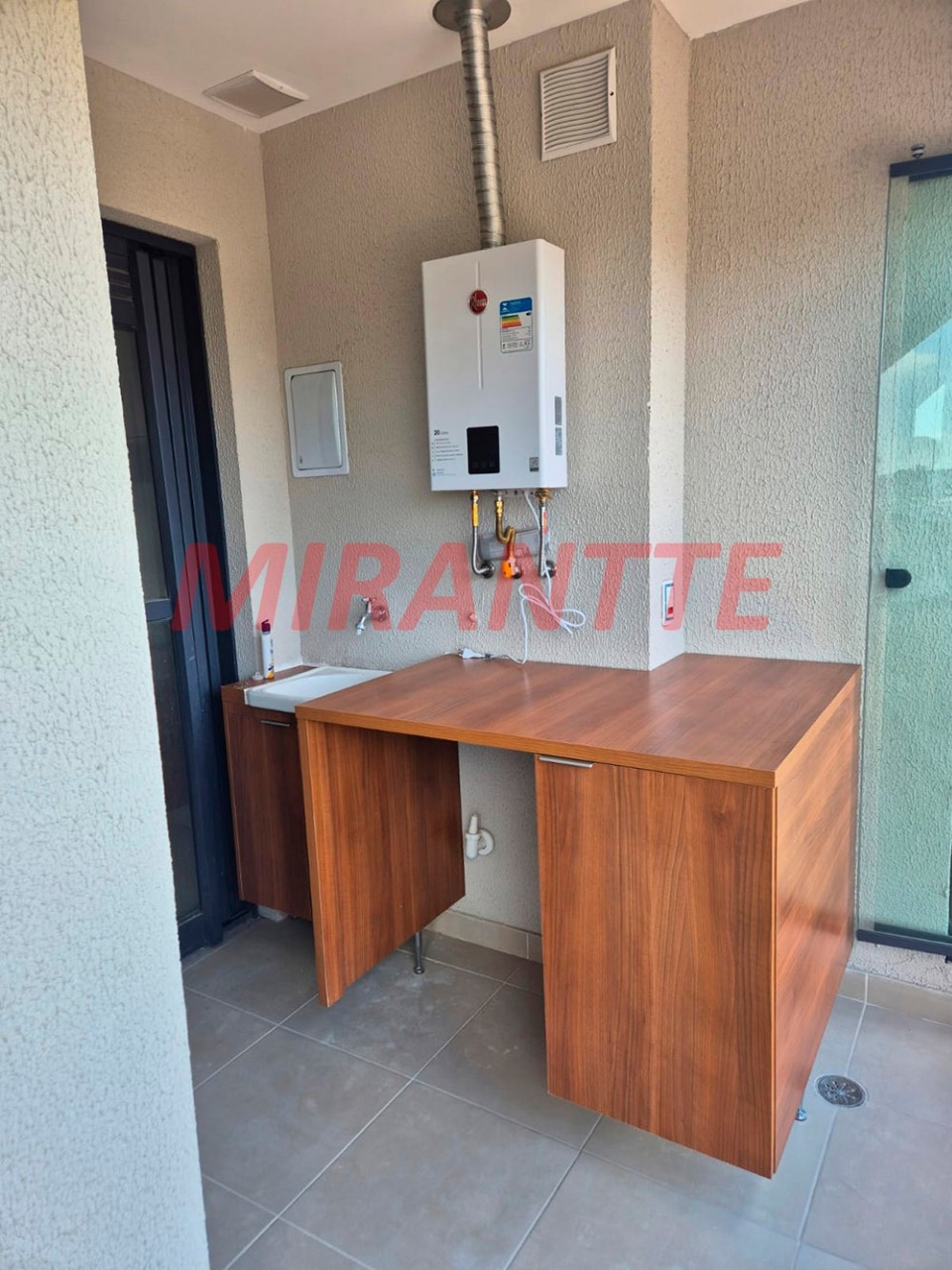 Apartamento de 67m² com 3 quartos em Vila Anastacio