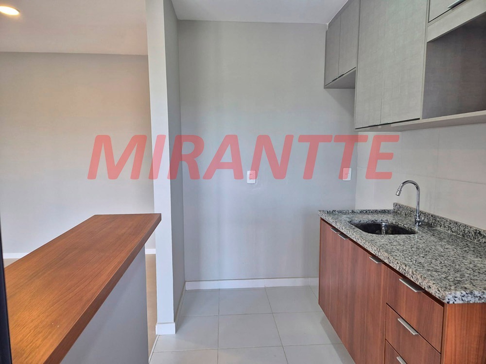 Apartamento de 67m² com 3 quartos em Vila Anastacio