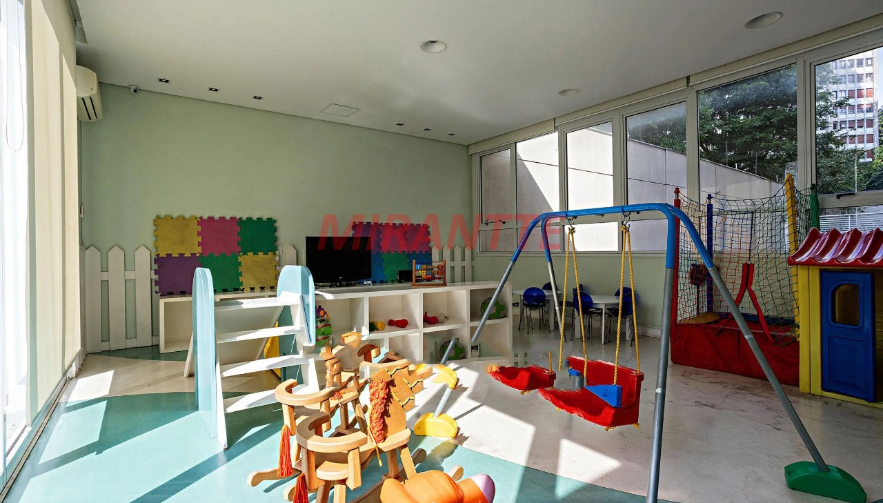 Apartamento de 236m² com 3 quartos em Perdizes