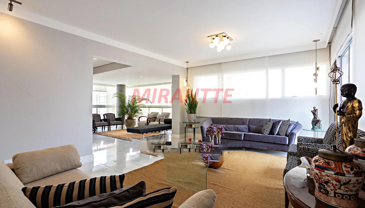Apartamento de 236m² com 3 quartos em Perdizes