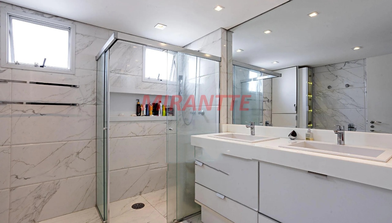 Apartamento de 236m² com 3 quartos em Perdizes