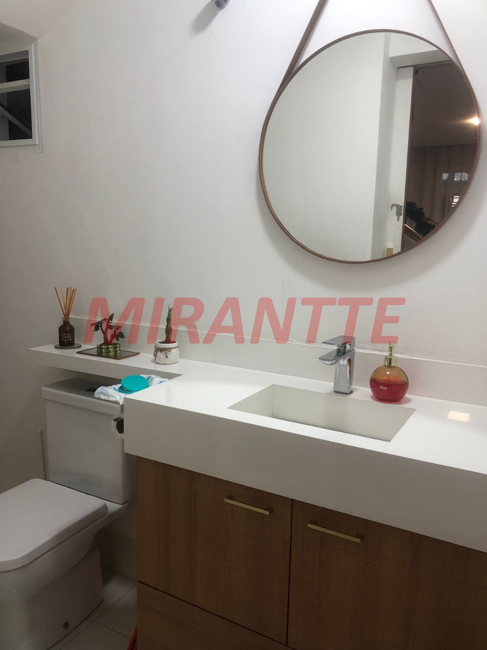 Sobrado de 215m² com 3 quartos em Vila Ede