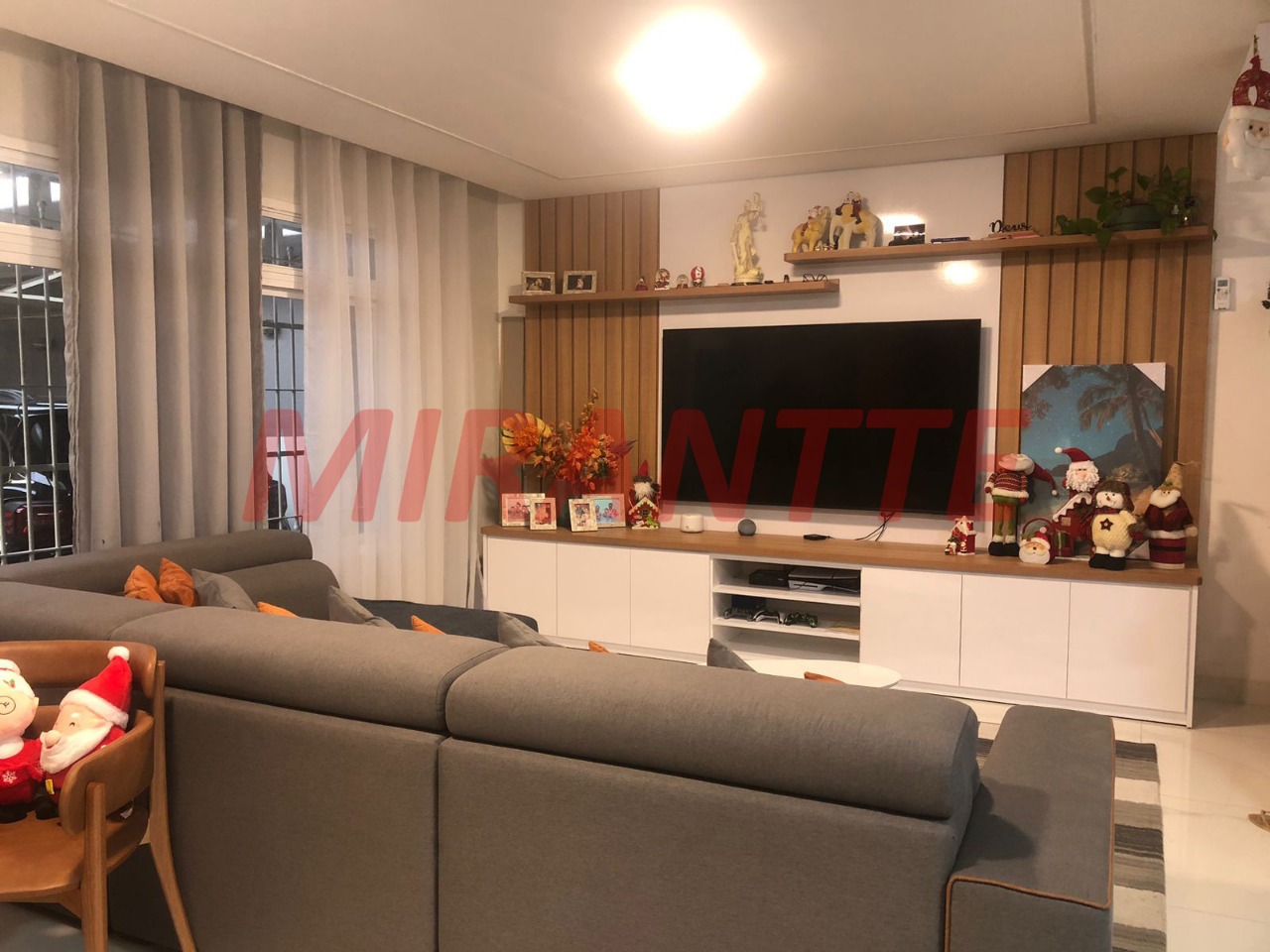 Sobrado de 215m² com 3 quartos em Vila Ede