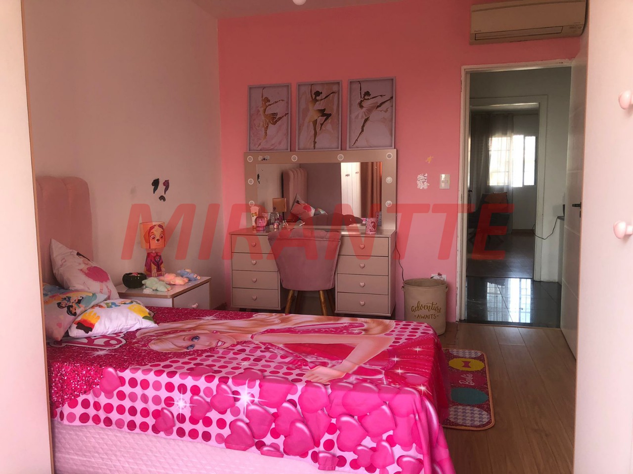 Sobrado de 215m² com 3 quartos em Vila Ede