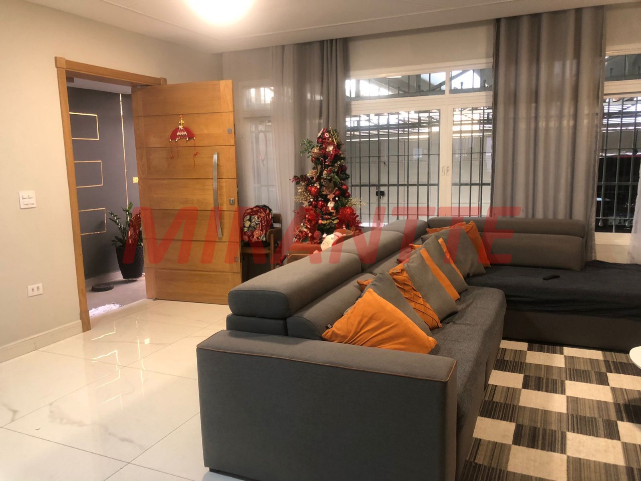 Sobrado de 215m² com 3 quartos em Vila Ede