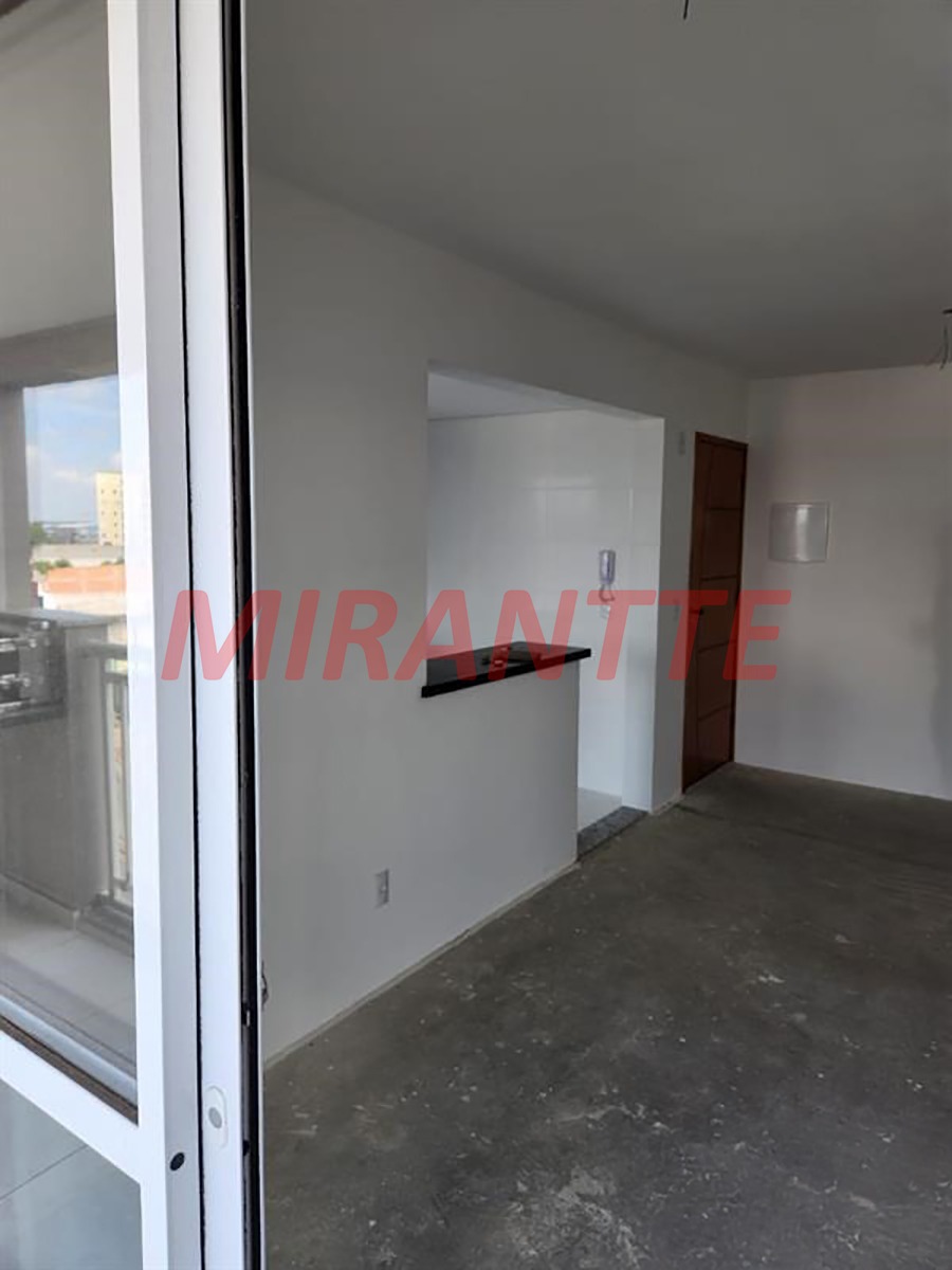 Apartamento de 58m² com 2 quartos em Vila Nova Bonsucesso