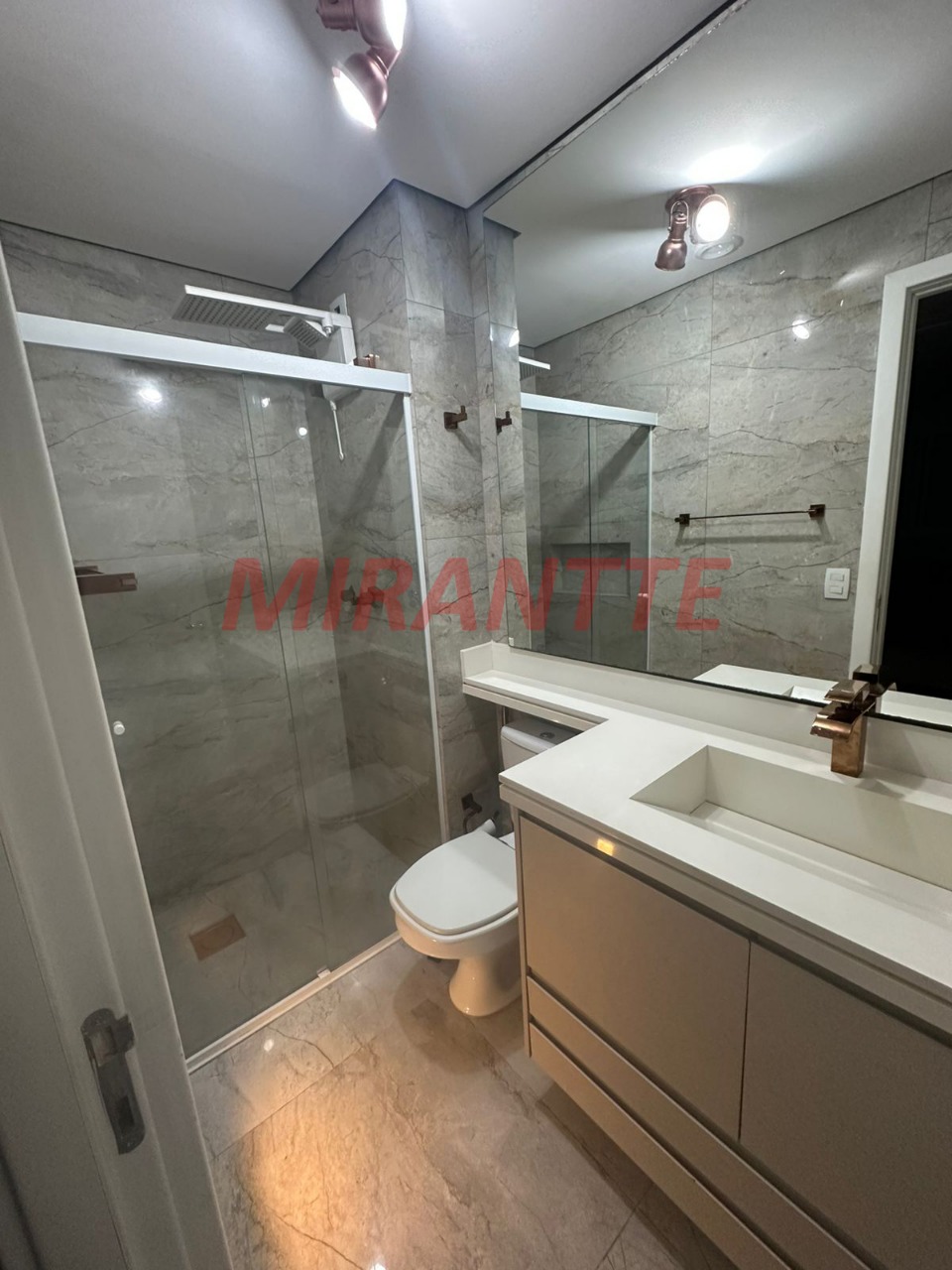 Apartamento de 62m² com 2 quartos em Barra Funda