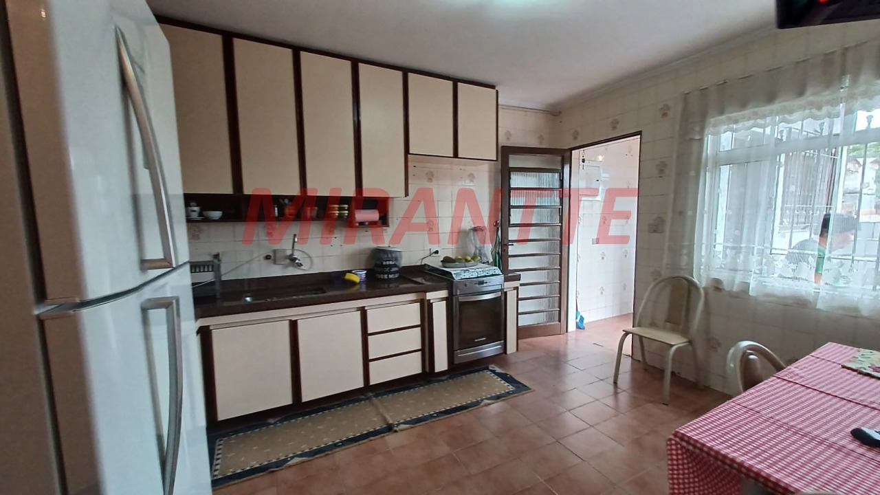Sobrado de 270m² com 5 quartos em Jardim Jaçanã