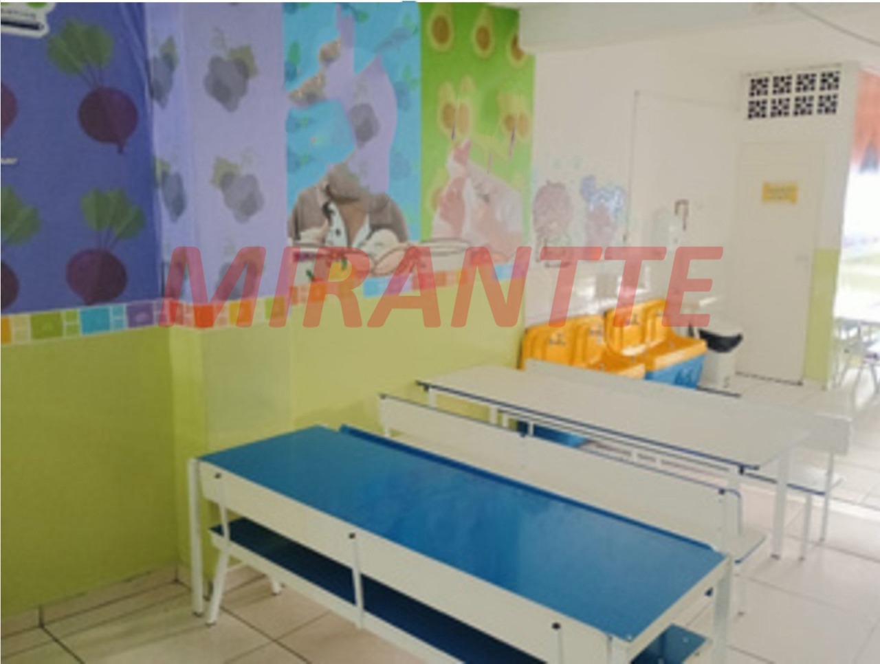 Sobrado de 220m² com 6 quartos em Parada De Taipas